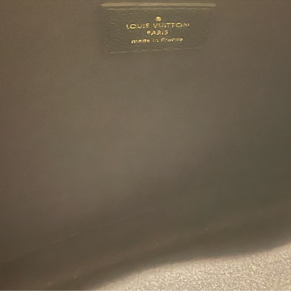 Louis Vuitton Pochette 
Monogram Empreinte Leather - Picture 5 of 9